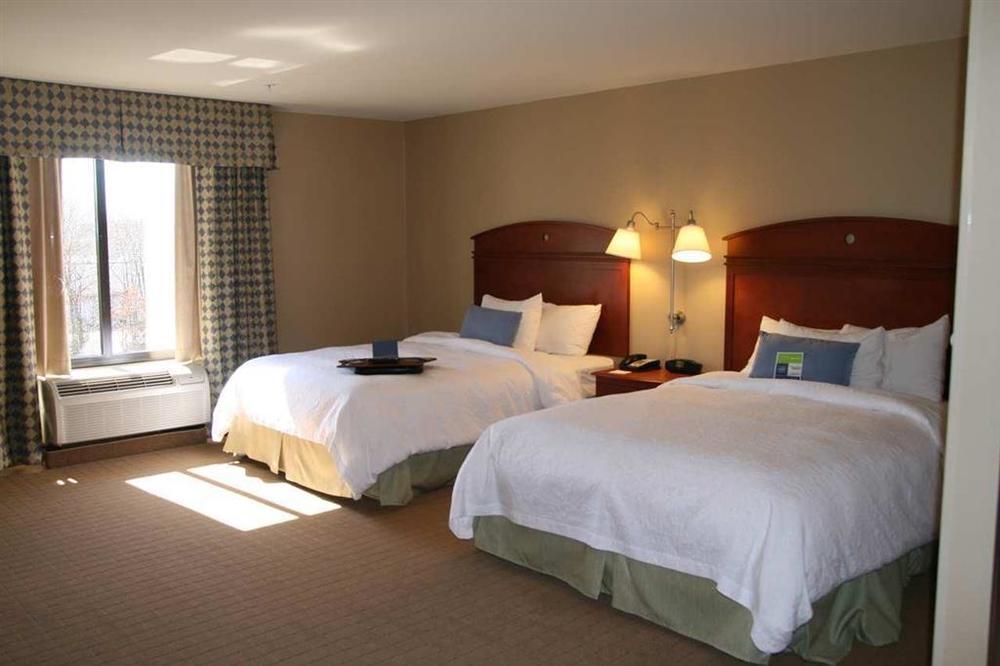 Hampton Inn & Suites Providence / סמית'פילד חדר תמונה