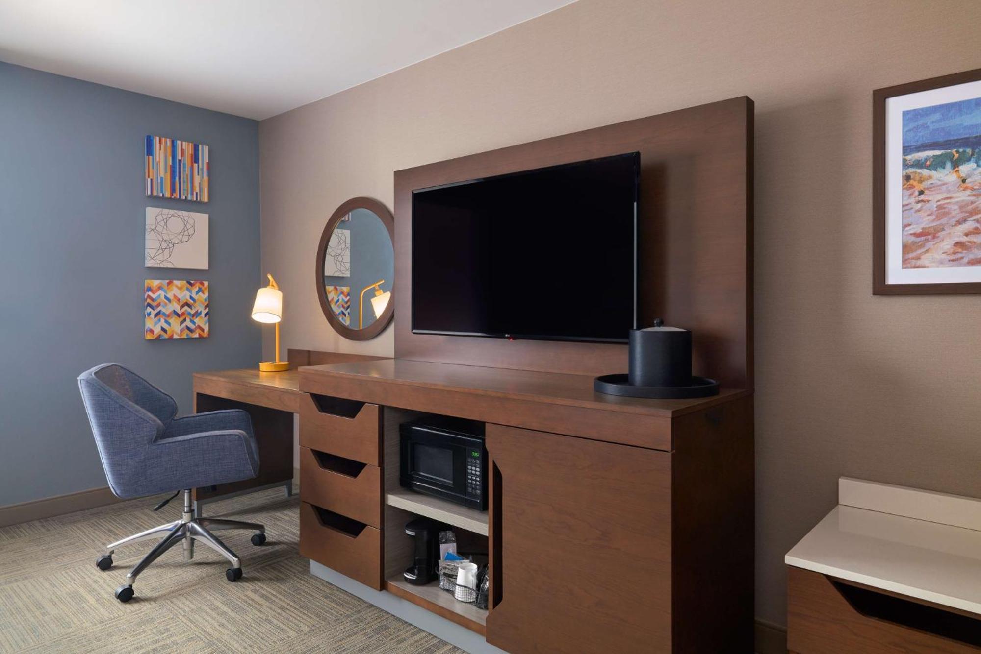 Hampton Inn & Suites Providence / סמית'פילד מראה חיצוני תמונה