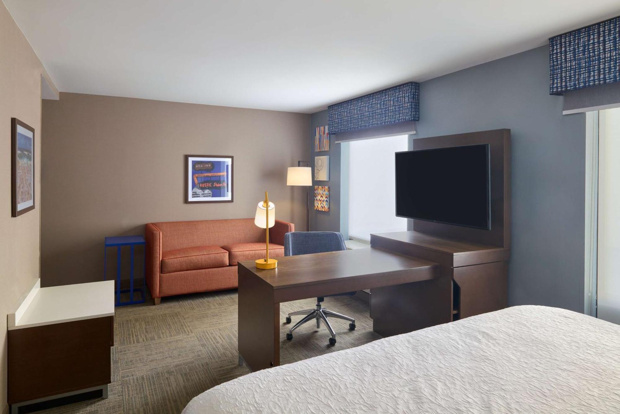 Hampton Inn & Suites Providence / סמית'פילד מראה חיצוני תמונה