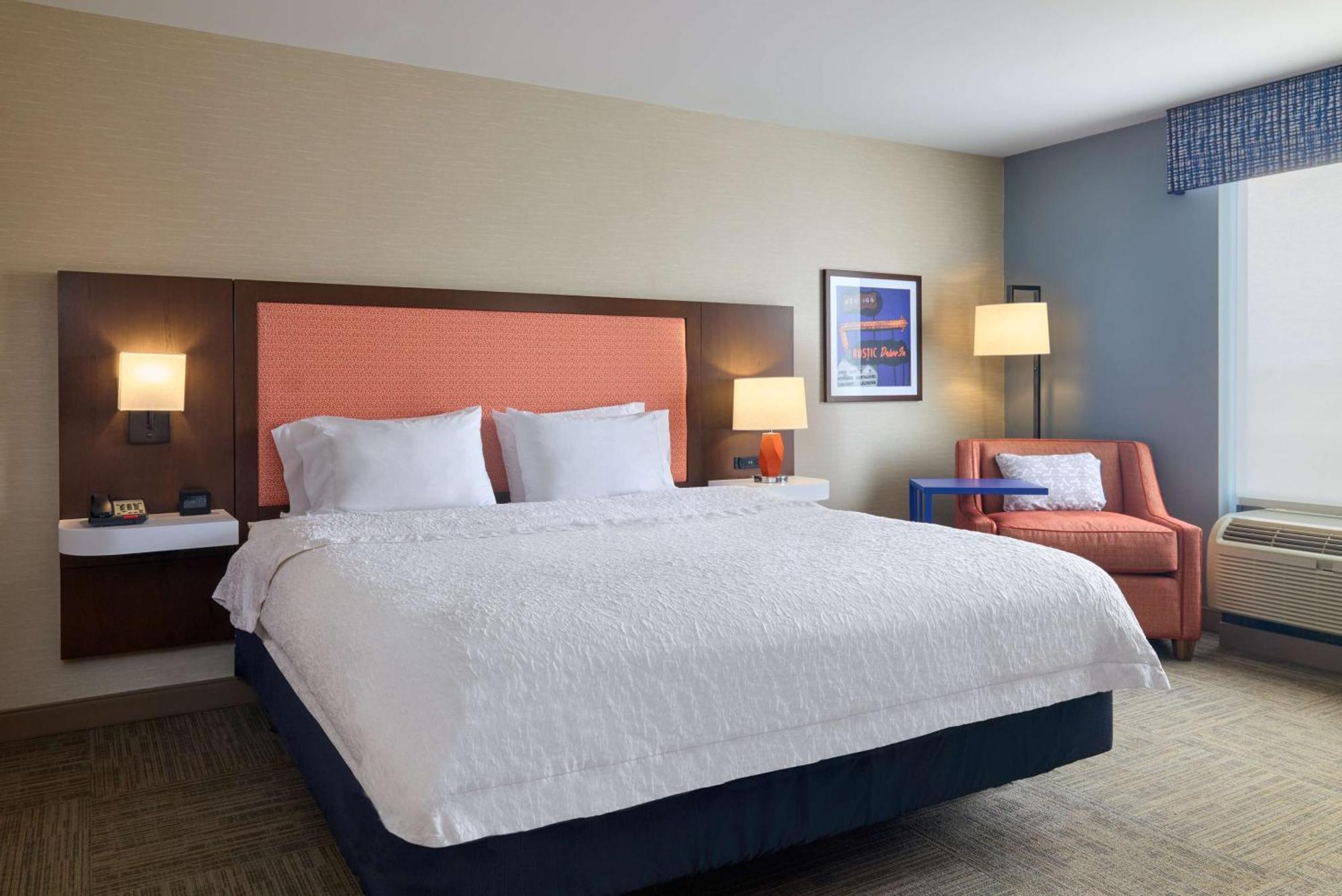 Hampton Inn & Suites Providence / סמית'פילד מראה חיצוני תמונה