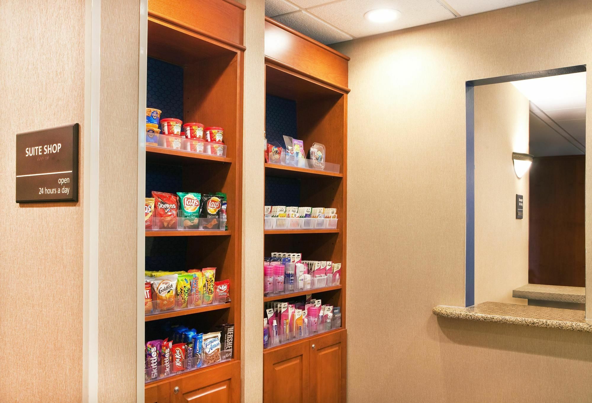Hampton Inn & Suites Providence / סמית'פילד מראה חיצוני תמונה